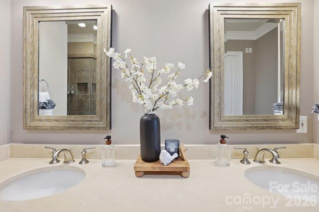 626 Queens Road 102, Charlotte, NC 28207