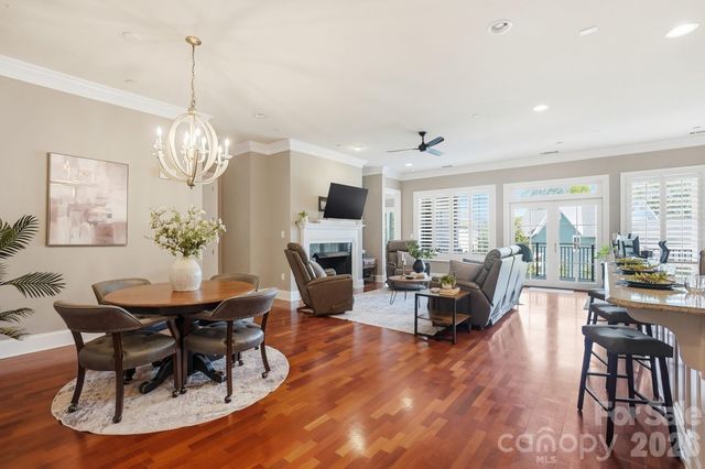 626 Queens Road 102, Charlotte, NC 28207