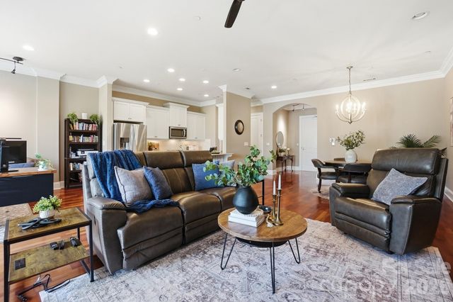 626 Queens Road 102, Charlotte, NC 28207