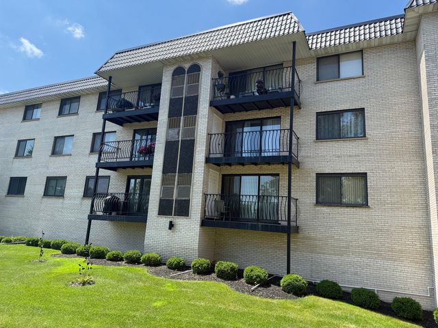 6950 W Forest Preserve Drive 202, Norridge, IL 60706