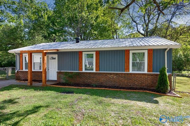 3908 W Oak Way, Huntsville, AL 35805