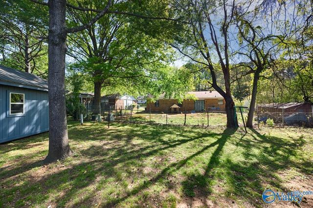 3908 W Oak Way, Huntsville, AL 35805