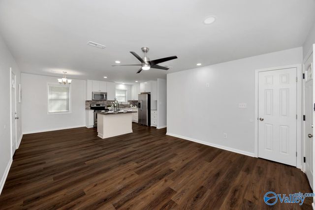 3908 W Oak Way, Huntsville, AL 35805