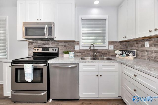 3908 W Oak Way, Huntsville, AL 35805