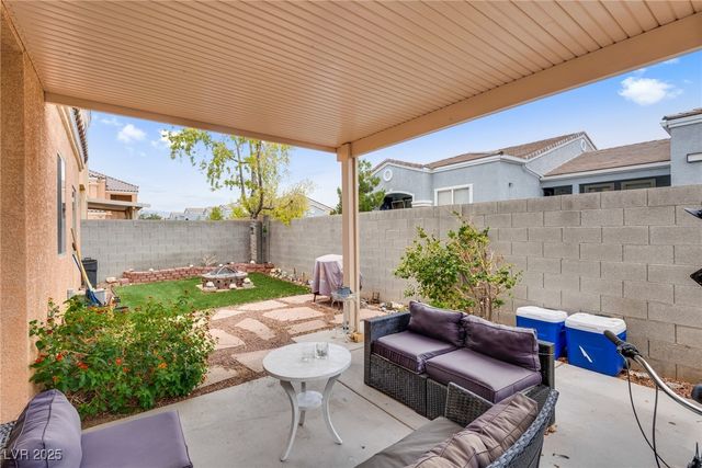 6916 Gothic Marigold Street, Las Vegas, NV 89149