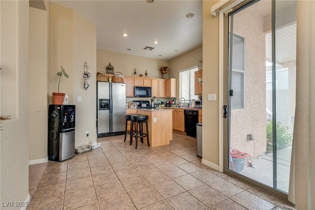 6916 Gothic Marigold Street, Las Vegas, NV 89149