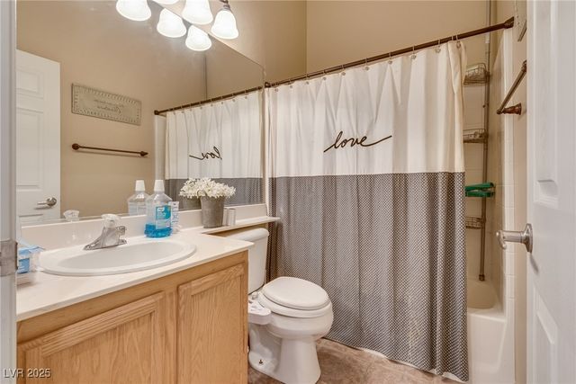 6916 Gothic Marigold Street, Las Vegas, NV 89149