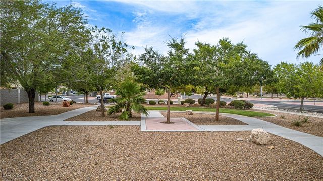 6916 Gothic Marigold Street, Las Vegas, NV 89149