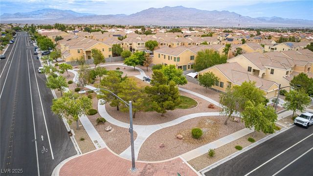 6916 Gothic Marigold Street, Las Vegas, NV 89149