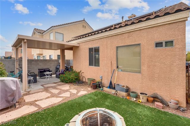 6916 Gothic Marigold Street, Las Vegas, NV 89149