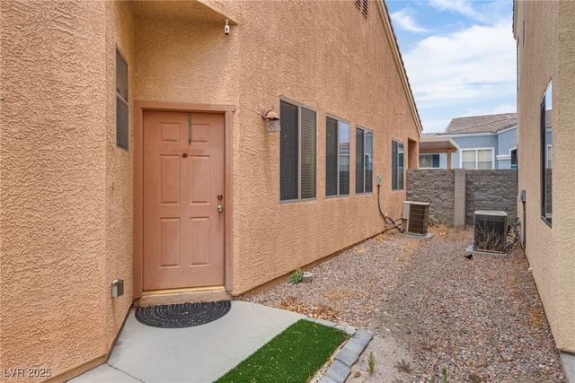 6916 Gothic Marigold Street, Las Vegas, NV 89149