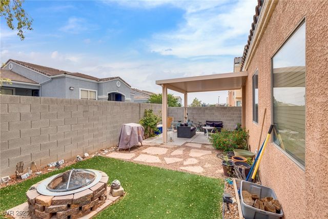 6916 Gothic Marigold Street, Las Vegas, NV 89149