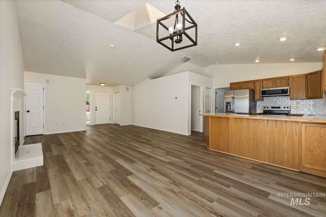 10304 W Silver City St, Boise, ID 83704