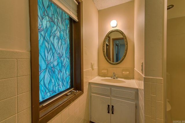 54 La Granja Circle, Hot Springs, AR 71909