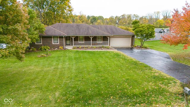 7041 W Glendale Lane, Greenfield, IN 46140