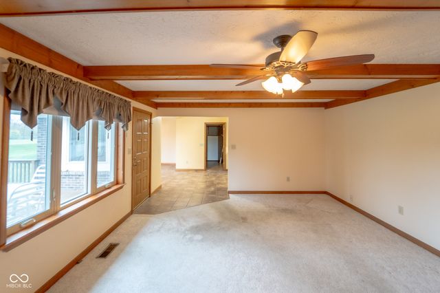 7041 W Glendale Lane, Greenfield, IN 46140