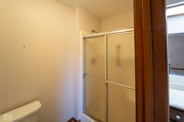 7041 W Glendale Lane, Greenfield, IN 46140