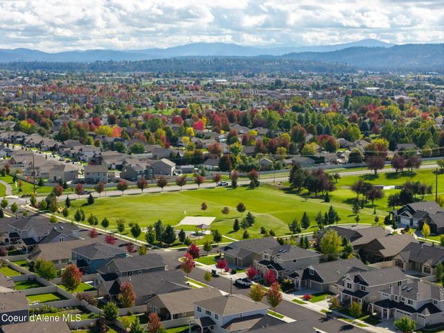 3925 N Shelburne Loop, Post Falls, ID 83854