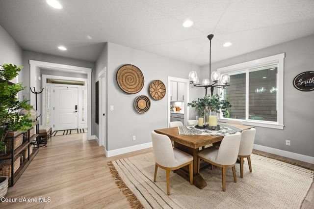 3925 N Shelburne Loop, Post Falls, ID 83854