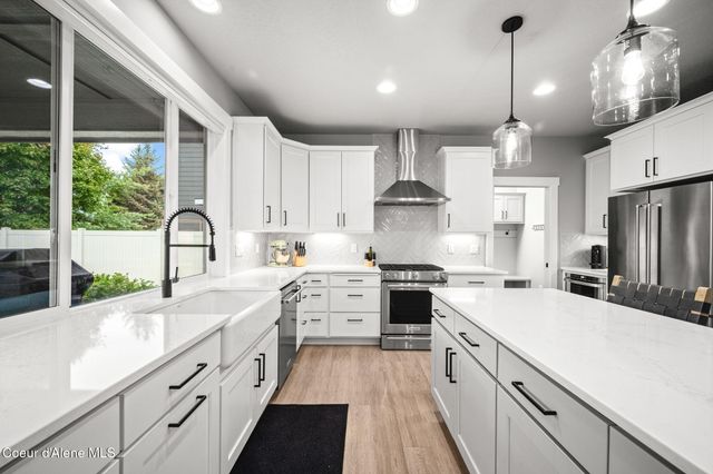 3925 N Shelburne Loop, Post Falls, ID 83854