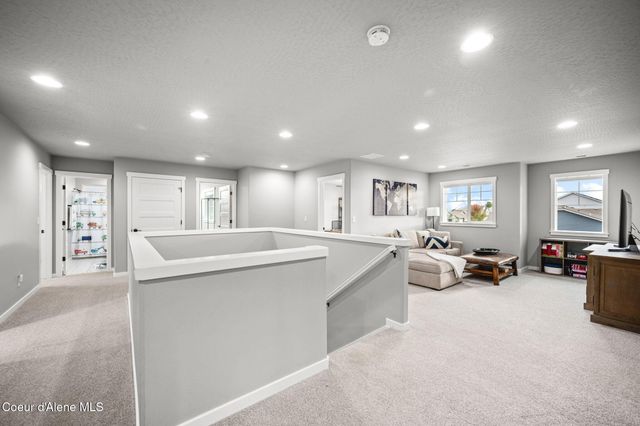 3925 N Shelburne Loop, Post Falls, ID 83854