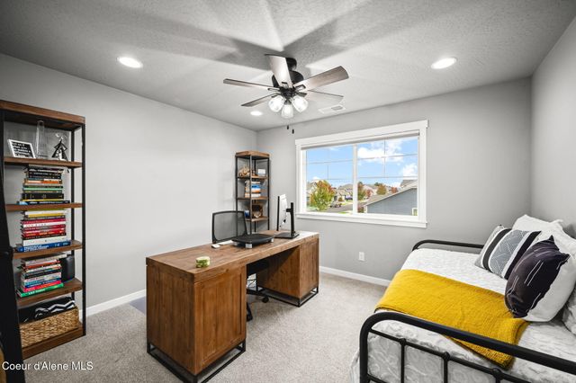 3925 N Shelburne Loop, Post Falls, ID 83854
