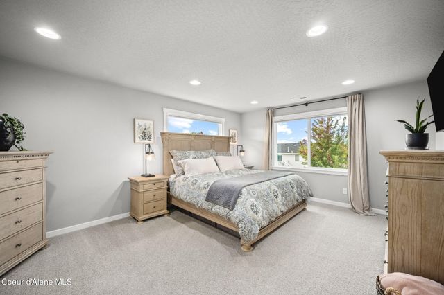3925 N Shelburne Loop, Post Falls, ID 83854