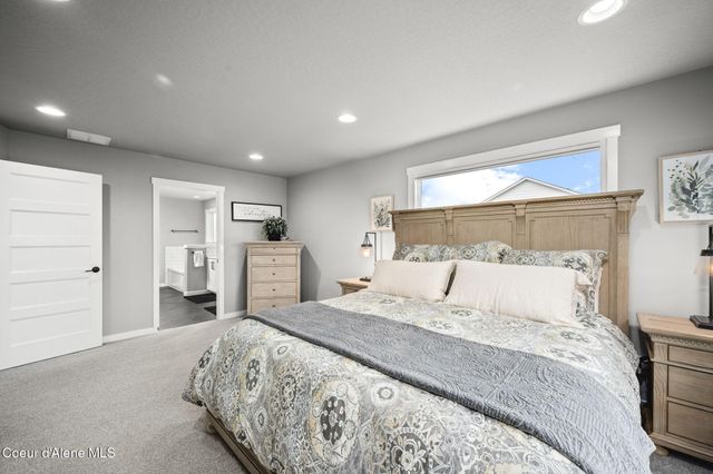 3925 N Shelburne Loop, Post Falls, ID 83854