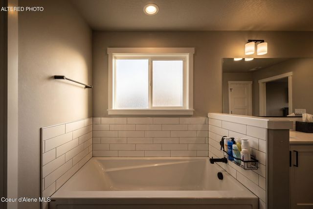 3925 N Shelburne Loop, Post Falls, ID 83854