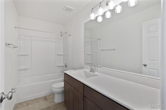 562 Evening Primrose Drive, Wentzville, MO 63385