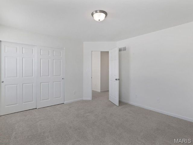 562 Evening Primrose Drive, Wentzville, MO 63385