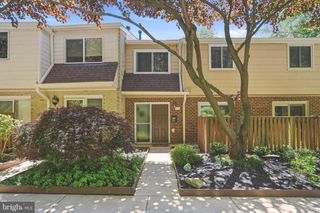 27 LIGHTTOWN CT #27, Baltimore, MD 21208
