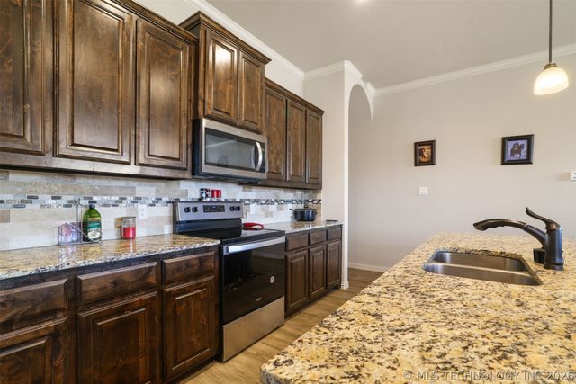 84 Tallgrass Street, Calera, OK 74730