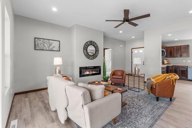 2650 LAWRENCE LANE, Neenah, WI 54956