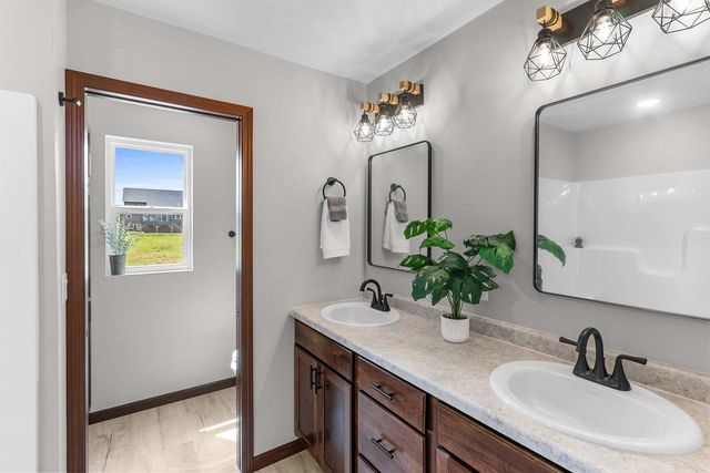 2650 LAWRENCE LANE, Neenah, WI 54956