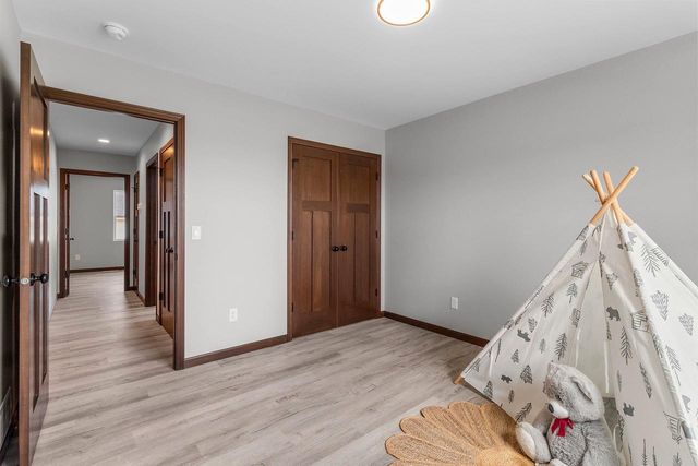 2650 LAWRENCE LANE, Neenah, WI 54956