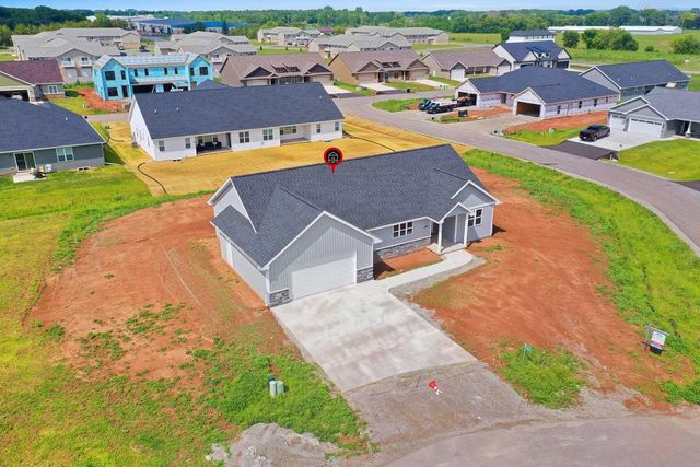 2650 LAWRENCE LANE, Neenah, WI 54956
