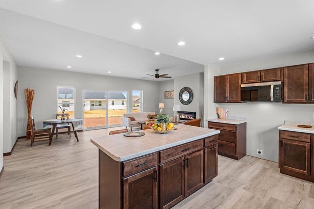 2650 LAWRENCE LANE, Neenah, WI 54956