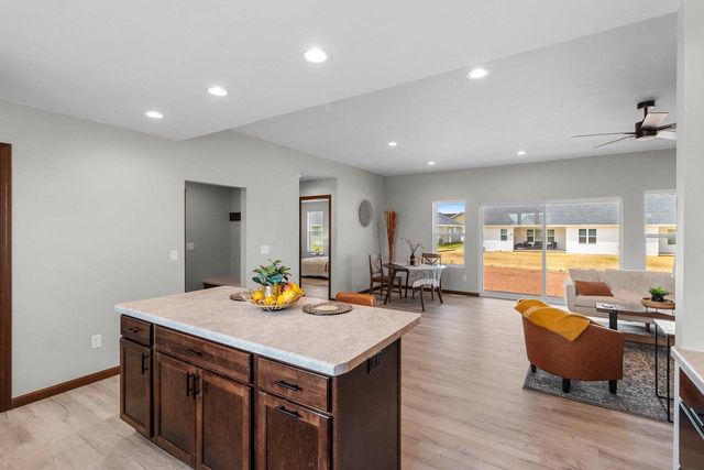 2650 LAWRENCE LANE, Neenah, WI 54956
