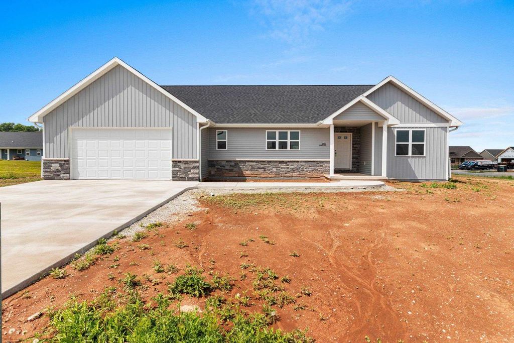 2650 LAWRENCE LANE, Neenah, WI 54956