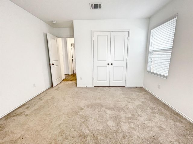 109 Allegro DR, Hutto, TX 78634