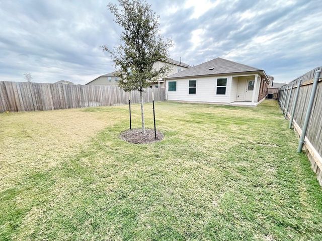 109 Allegro DR, Hutto, TX 78634