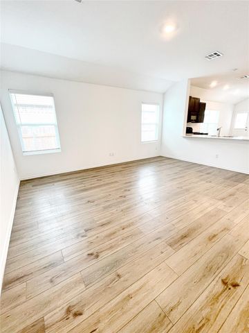 109 Allegro DR, Hutto, TX 78634