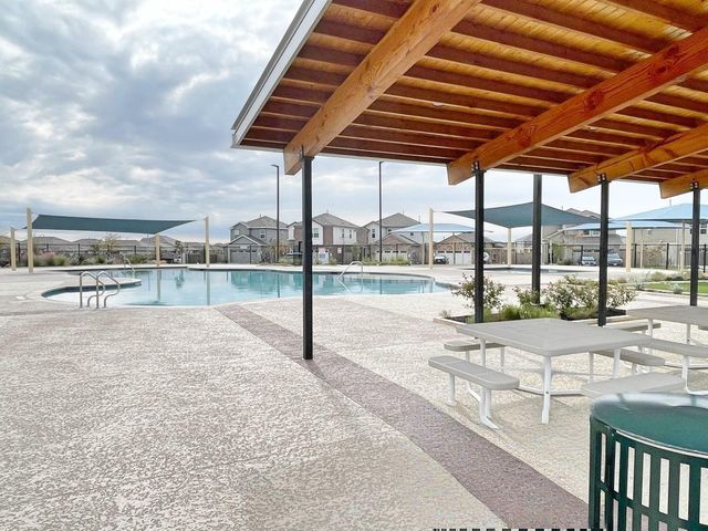 109 Allegro DR, Hutto, TX 78634