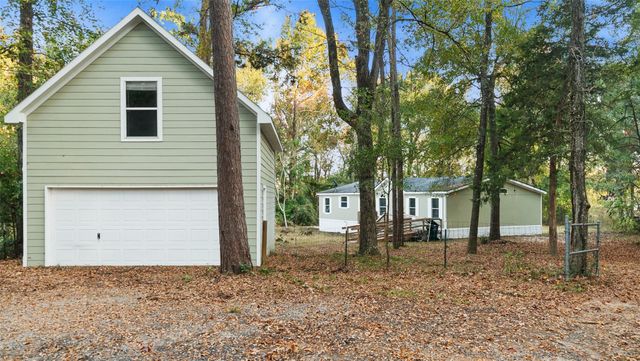 13507 Enchanted Cove, Willis, TX 77318