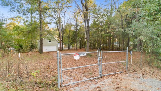 13507 Enchanted Cove, Willis, TX 77318