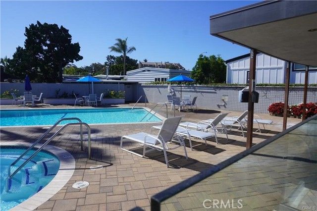 298 Lexington Circle, Newport Beach, CA 92660