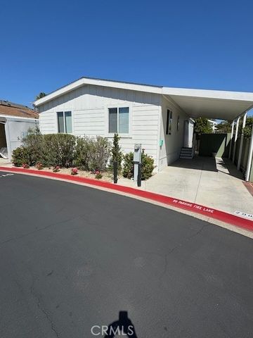 298 Lexington Circle, Newport Beach, CA 92660