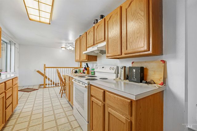 328 E Ave J, Jerome, ID 83338