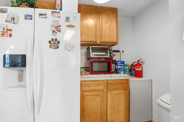 328 E Ave J, Jerome, ID 83338